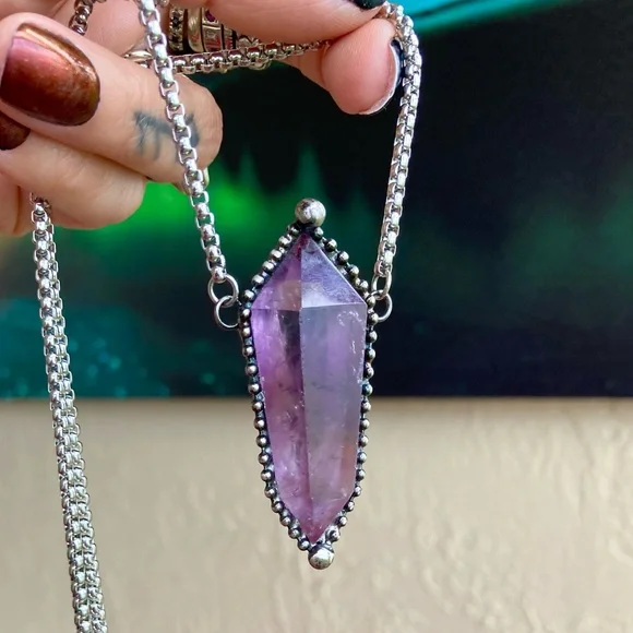 Natural purple amethyst crystal gemstone boho goth moon charm - Picture 5 of 16